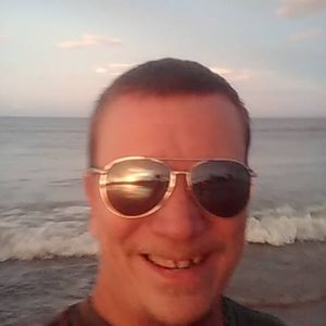 Meet your Posher, Edward